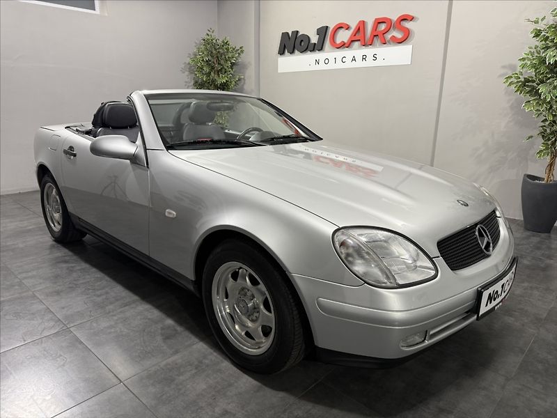 Mercedes-Benz SLK 2,0   200 15.000KM RARITA TOP - fotka 2 z 29