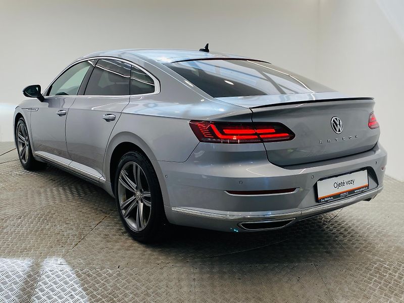 Volkswagen Arteon 2,0 R-LINE 2,0 TDI 140kW 7DSG - fotka 23 z 26