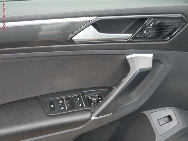 Volkswagen Tiguan (2018) 2.0TDi, 2.maj,ČR, DSG, navi - fotka 18 z 21