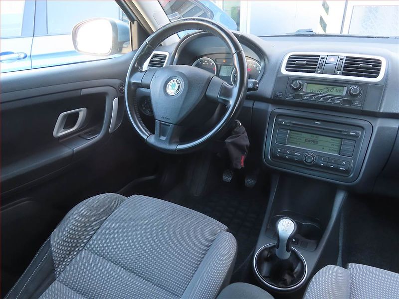 Škoda Fabia (2008) 1.2 12V, Serv.kniha, po STK - fotka 7 z 16