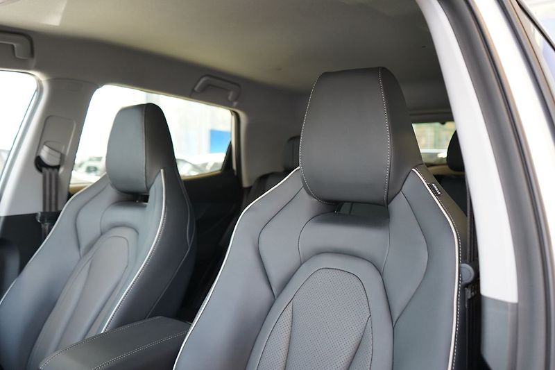 Chery Tiggo 4 HEV (2026) UNIQUE 1.5 IDHE HEV - fotka 13 z 31