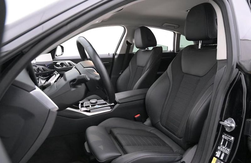 BMW i4 eDrive40 GC SoH 96% Tažné Kam - fotka 8 z 26