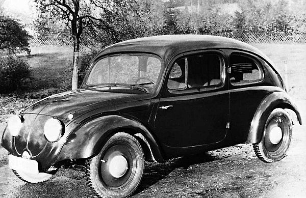 Prototyp Volkswagenu z roku 1935.