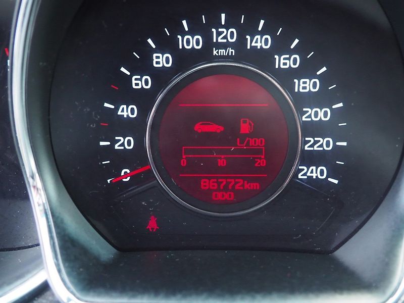 Kia Ceed (2018) 1.6 CRDi, 100 kW, 1. Maj ČR - fotka 29 z 43