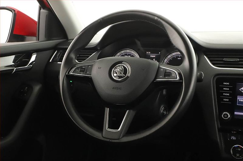 Škoda Octavia (2019) Style 2.0 TDI, 4X4, Automat - fotka 8 z 14