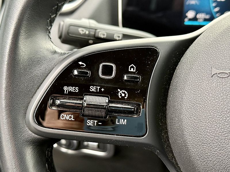 Mercedes-Benz Třídy B (2020) 180 d - fotka 29 z 36