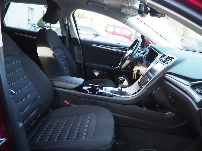 Ford Mondeo (2016) 1.5 TDCi Business Edition, LED - fotka 18 z 32
