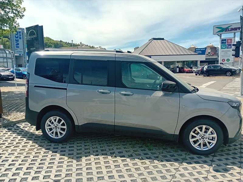 Ford Tourneo Courier (2026) 1,0 92 kW/125k  Titanium - fotka 4 z 8