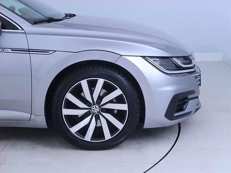Volkswagen Arteon (2018) R-line 2.0 TSI - fotka 15 z 18