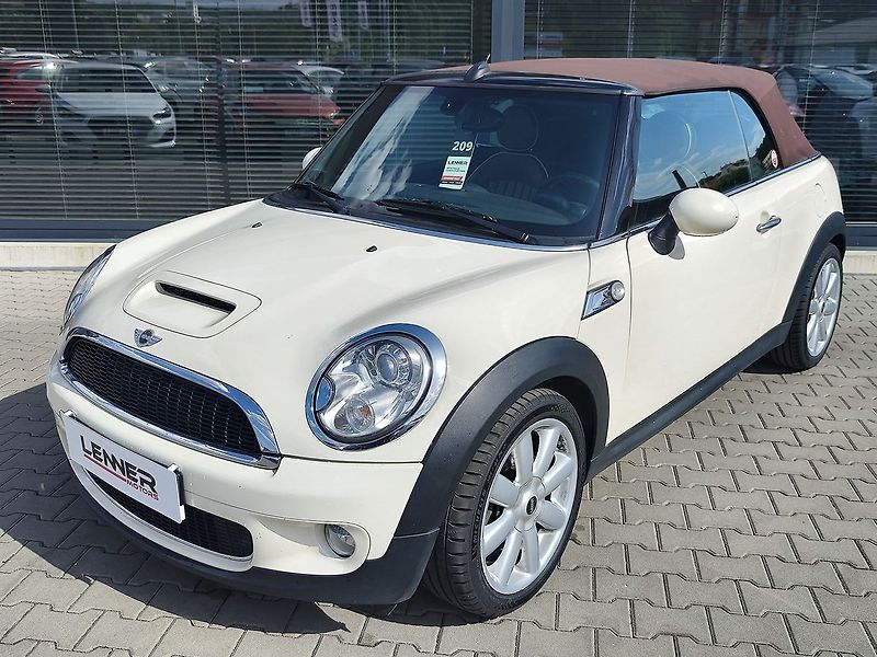 Mini Cooper S 1.6 Turbo/128kW - fotka 1 z 32