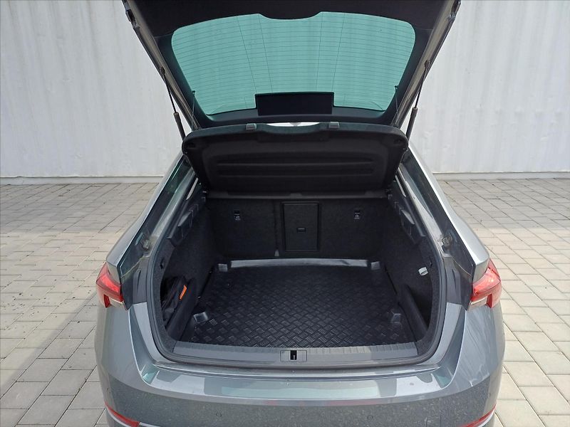 Škoda Octavia 1,5   TSI 110kW Ambition - fotka 24 z 28