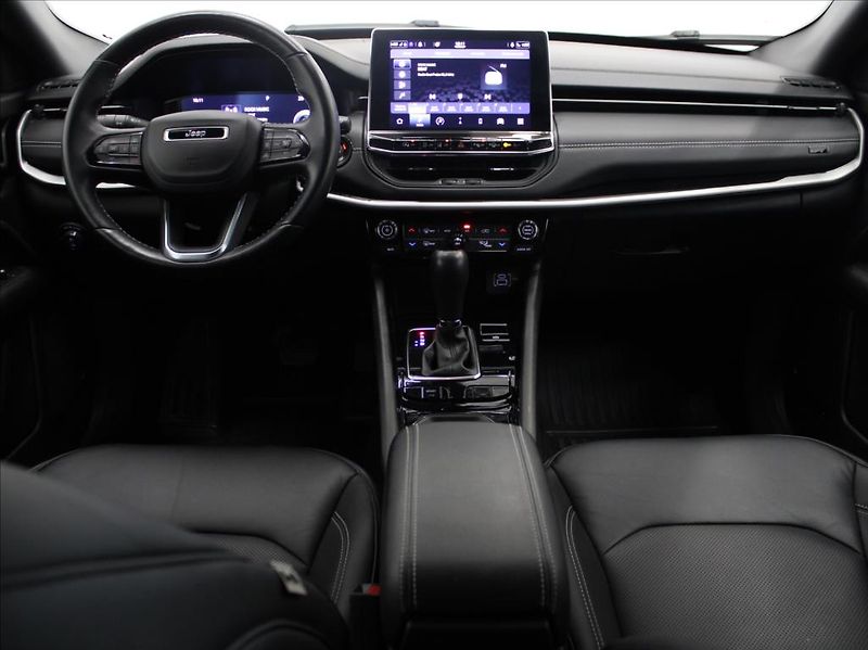 Jeep Compass 1,3 i AT Anniversary Kamera ČR - fotka 8 z 29