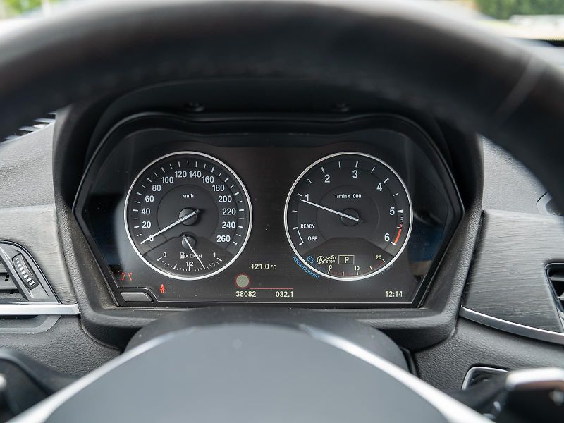 BMW X1 xDrive25d (F48) Model xLine - fotka 10 z 31
