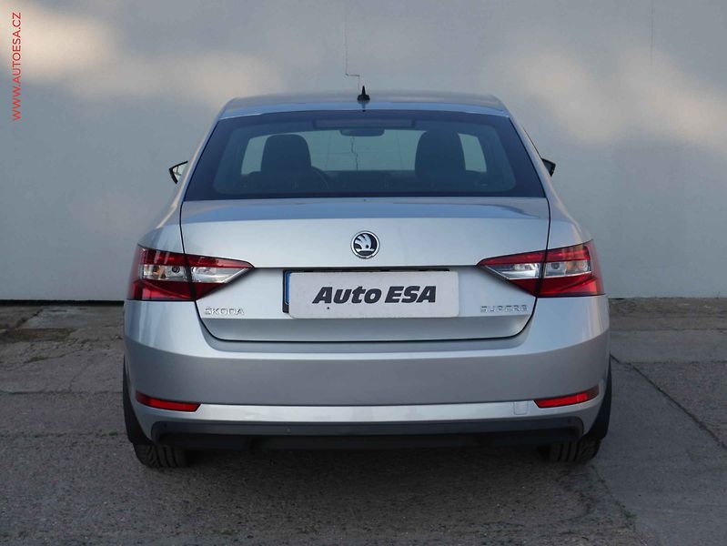 Škoda Superb (2017) 1.4TSi, ČR, AC, temp - fotka 5 z 17