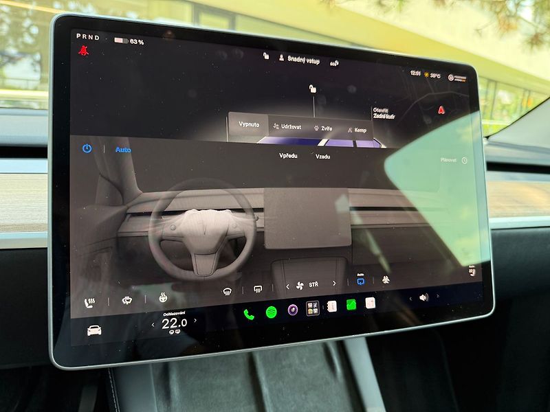 Tesla Model Y Standrart Range LFP Tažné - fotka 18 z 43