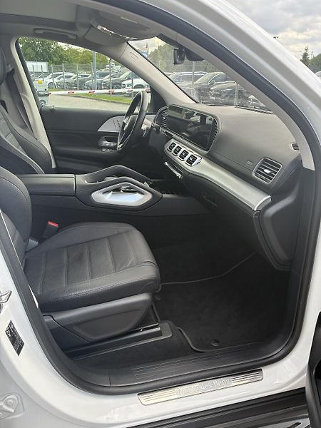 Mercedes-Benz GLE (2024) 450d 4MATIC - fotka 8 z 15