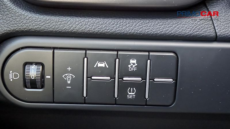 Kia Ceed SW (2024) 1,5 T-GDi TOP 7DCT Business - fotka 20 z 21