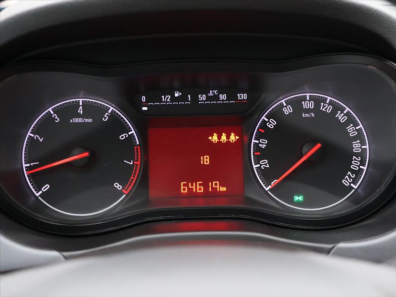 Opel Corsa 1,2 i 51kW Sport Klima CZ - fotka 16 z 26