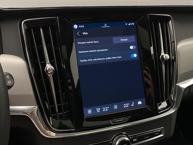 Volvo V90 T8 AWD RECHARGE DARK PLUS AUT - fotka 58 z 65
