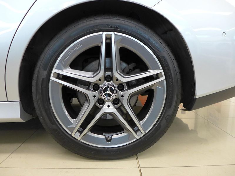 Mercedes-Benz CLA 200d, AERO paket,ČR, 1.MAJITEL - fotka 33 z 37