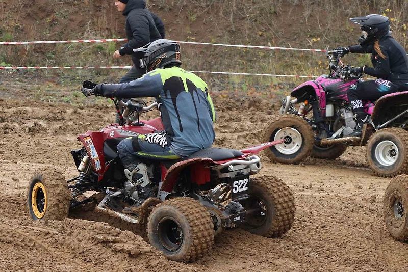 Offroad Maraton Most 2025 v lomu v Braňanech.