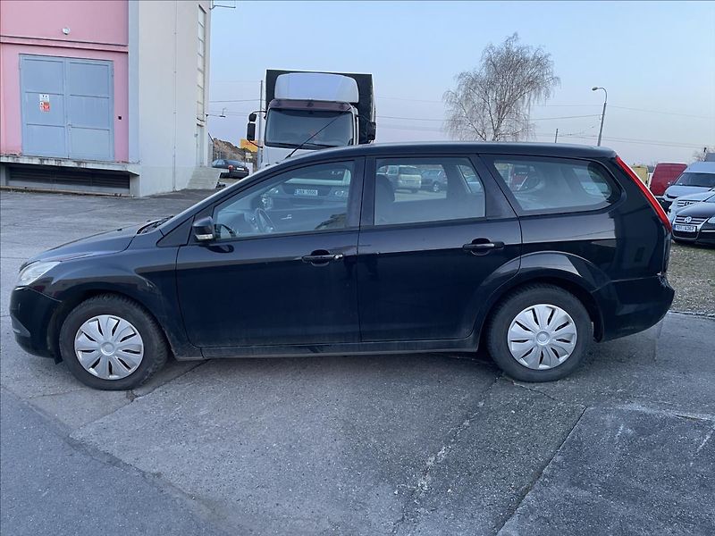 Ford Focus 1,6TDCi*80kW*+nové let. pneu*S - fotka 8 z 37