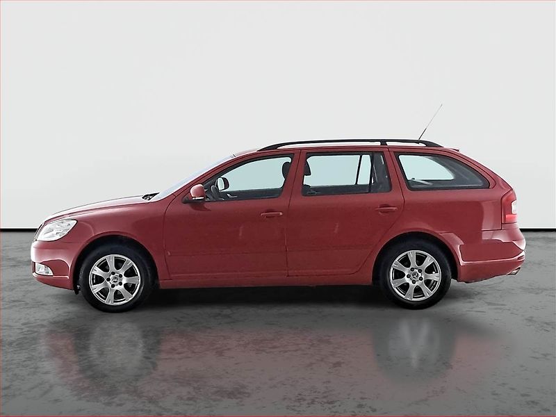 Škoda Octavia (2010) Ambiente 1.2 TSI, Serv.kniha - fotka 3 z 16