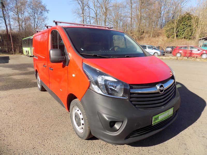 Opel Vivaro (2016) 1.6 88KW KLIMA - fotka 1 z 45