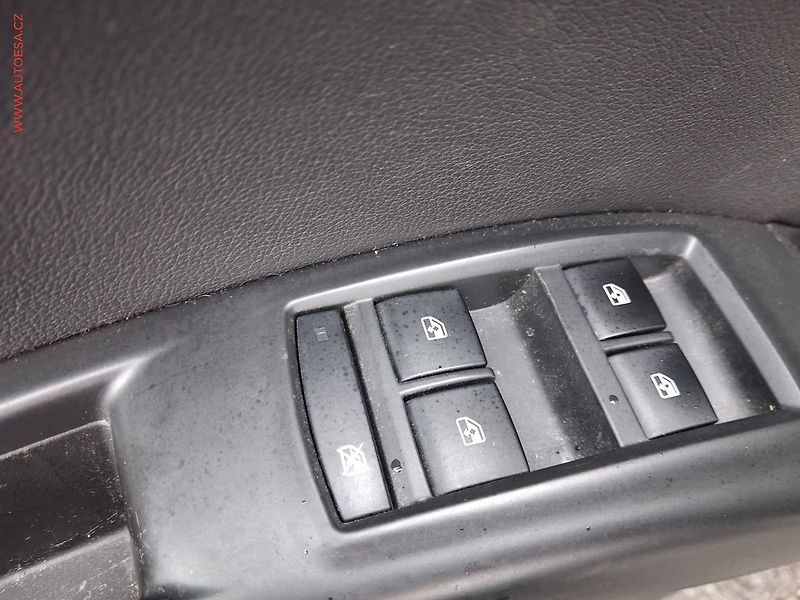 Opel Meriva (2011) 1.4 T, Innovation, navi - fotka 15 z 18