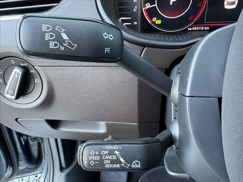 Škoda Octavia 2,0 TSI 140kW DSG L&K 4x4 DPH - fotka 29 z 50