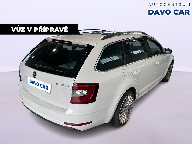 Škoda Octavia 1,5 TSI 110kW DSG Style - fotka 13 z 17