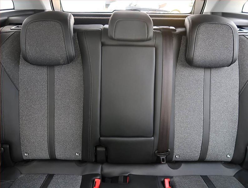 Peugeot 3008 (2020) Allure Pack 1.5 BlueHDi - fotka 10 z 21
