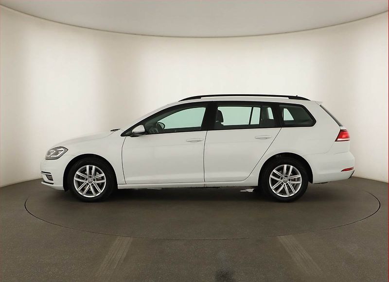 Volkswagen Golf (2020) 2.0 TDI, Automat, Serv.kniha - fotka 3 z 16