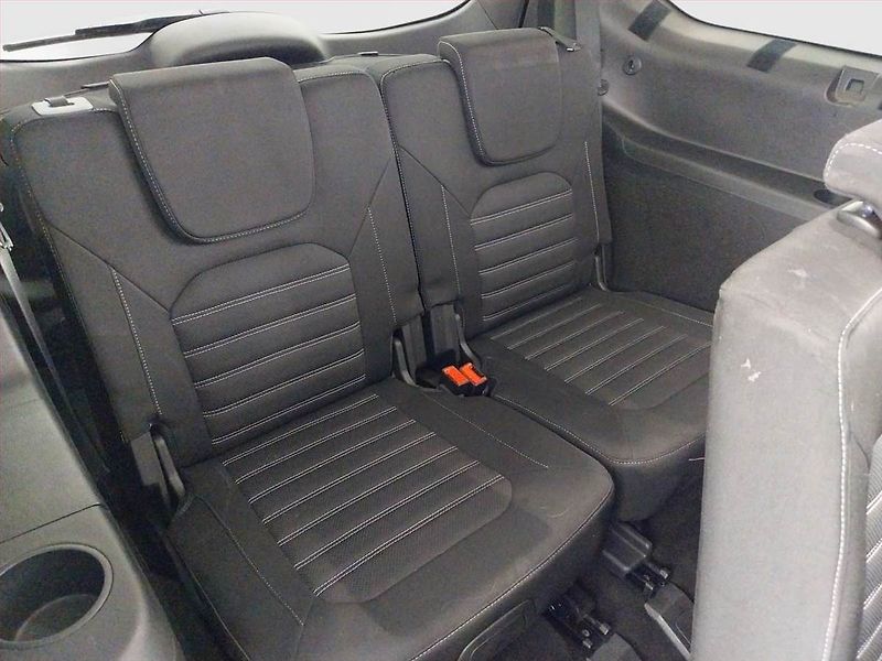 Ford Galaxy (2016) Titanium 2.0 TDCi, 7 míst - fotka 16 z 22