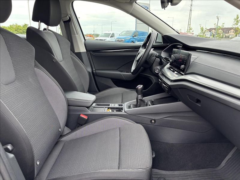 Škoda Octavia 2,0 TDI Ambition 85kW - fotka 17 z 43