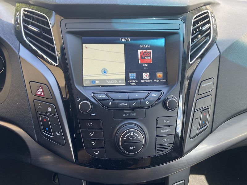 Hyundai i40 (2018) 1.7-104kW-NAVI - fotka 13 z 17