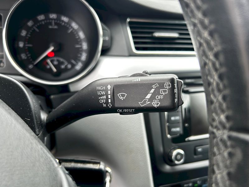 Škoda Superb (2019) Combi 2.0 TDI CR DPF 125kW MP6 - fotka 10 z 28