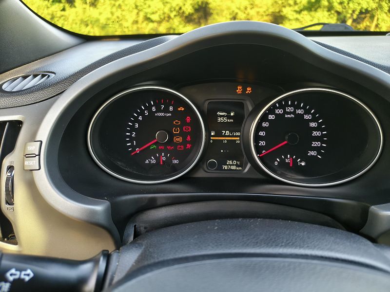 Kia Sportage (2015) - fotka 8 z 22