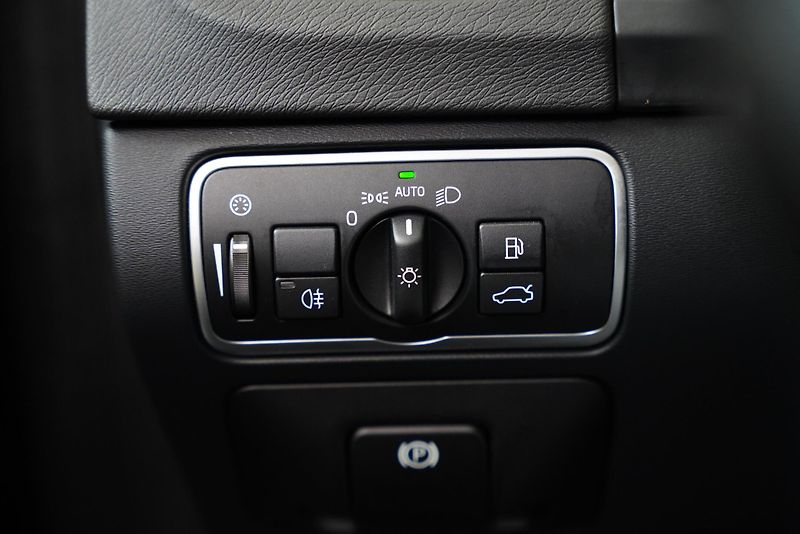 Volvo V60 - fotka 13 z 24