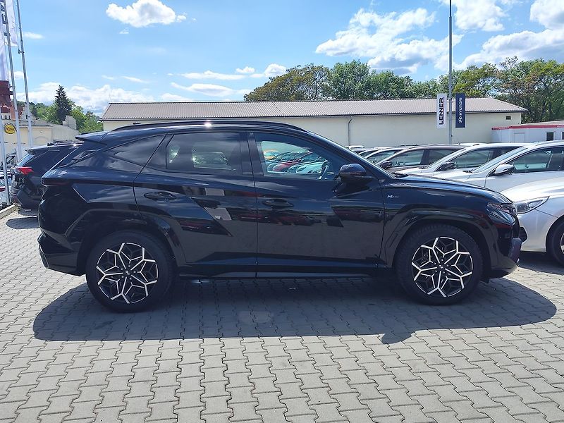 Hyundai Tucson 1.6 CRDi/100kW N-Line DCT MHEV - fotka 4 z 36