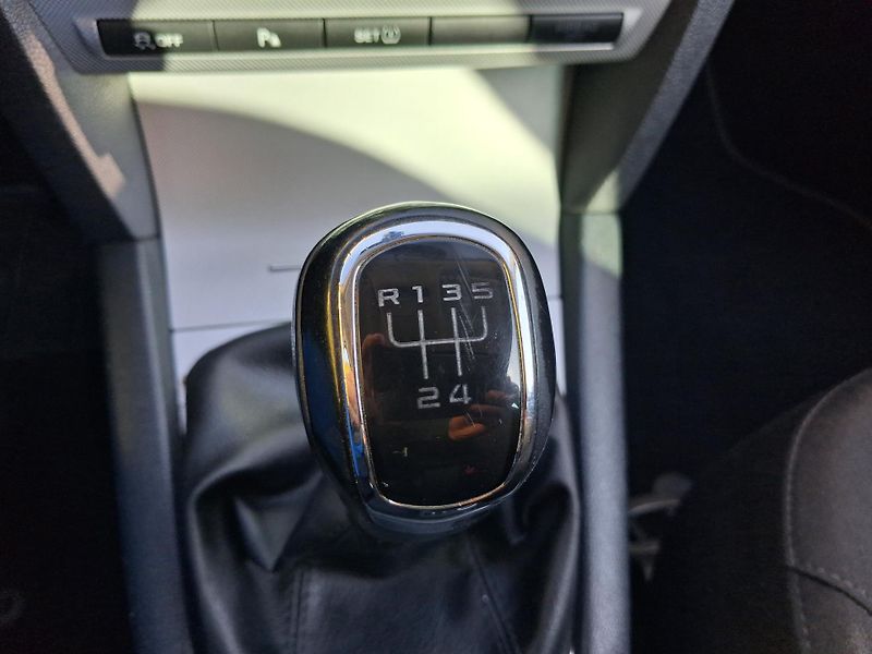 Škoda Octavia (2012)  FACE NAVI VYHŘ.SED NOVÁ STK - fotka 28 z 36