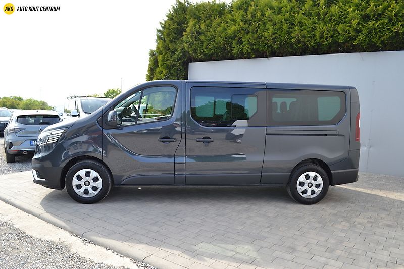 Renault Trafic L2 Equilibre Blue dCi 150 EDC - fotka 2 z 46