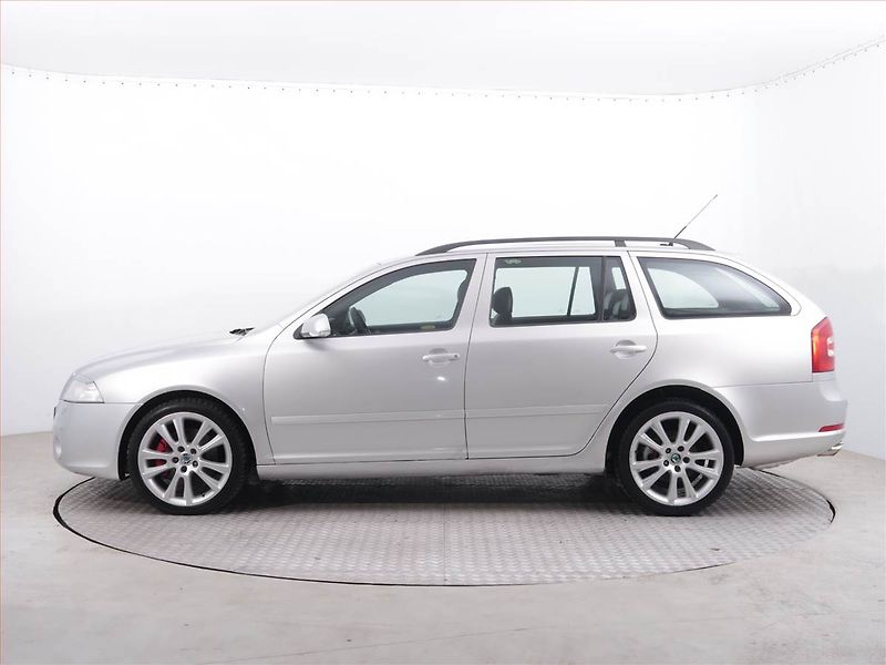 Škoda Octavia (2007) RS 2.0 TDI, po STK, dobrý stav - fotka 3 z 16