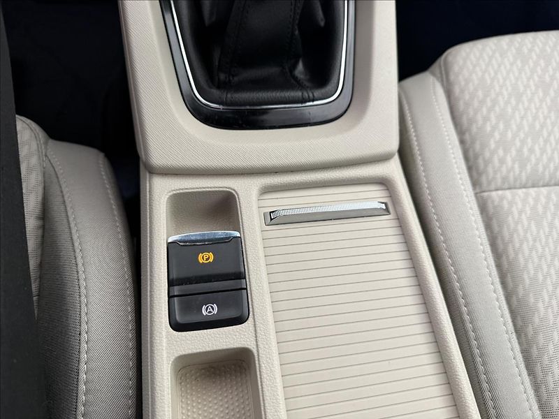 Škoda Octavia 1,5   110kW,STYLE,ČR,SERVISKA - fotka 24 z 28