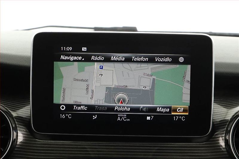 Mercedes-Benz Třídy V (2019) 300 d 4MATIC, ČR, DPH - fotka 15 z 26