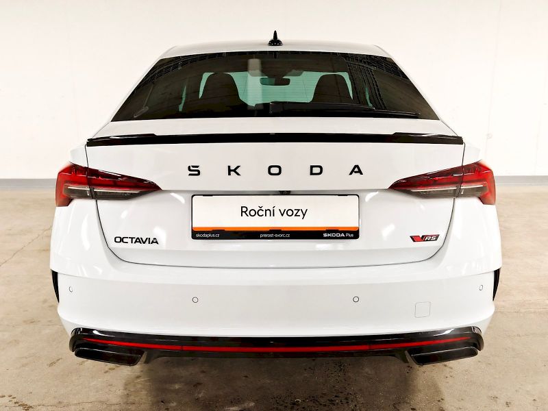 Škoda Octavia (2024) 2.0 TSI 195 kW DSG RS - fotka 28 z 31