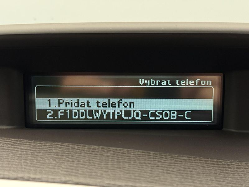 Volvo XC60 D4 AWD SUMMUM AUT CZ - fotka 38 z 45