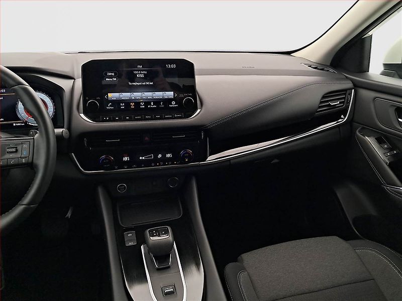 Nissan Qashqai (2021) N-Connecta 1.3 DIG-T - fotka 8 z 21