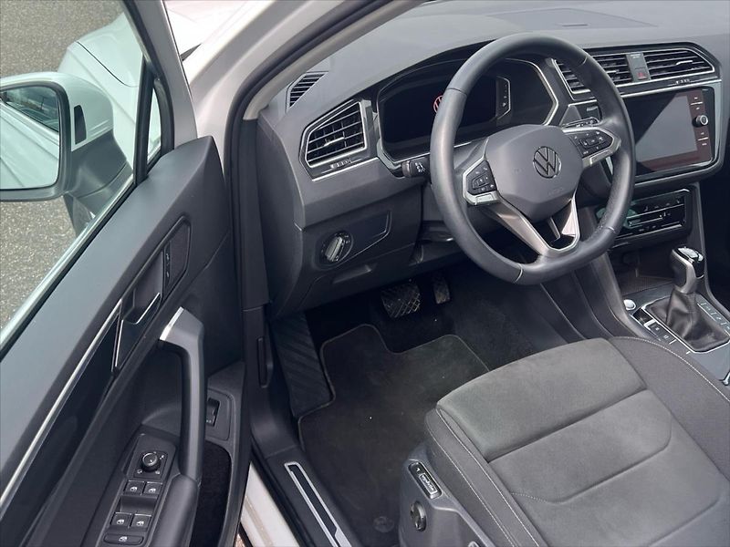Volkswagen Tiguan 1,5 TSi 110 kW 7DSG ELEGANCE - fotka 6 z 27