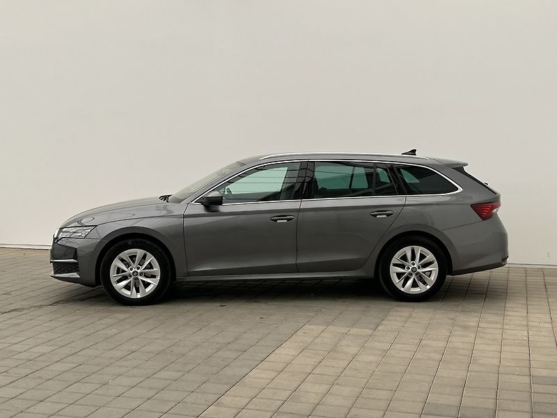 Škoda Octavia 1.5 TSI Top selection - fotka 3 z 32
